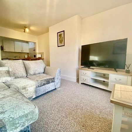 64 Bath Road - Central To Cheltenham Bagian luar foto
